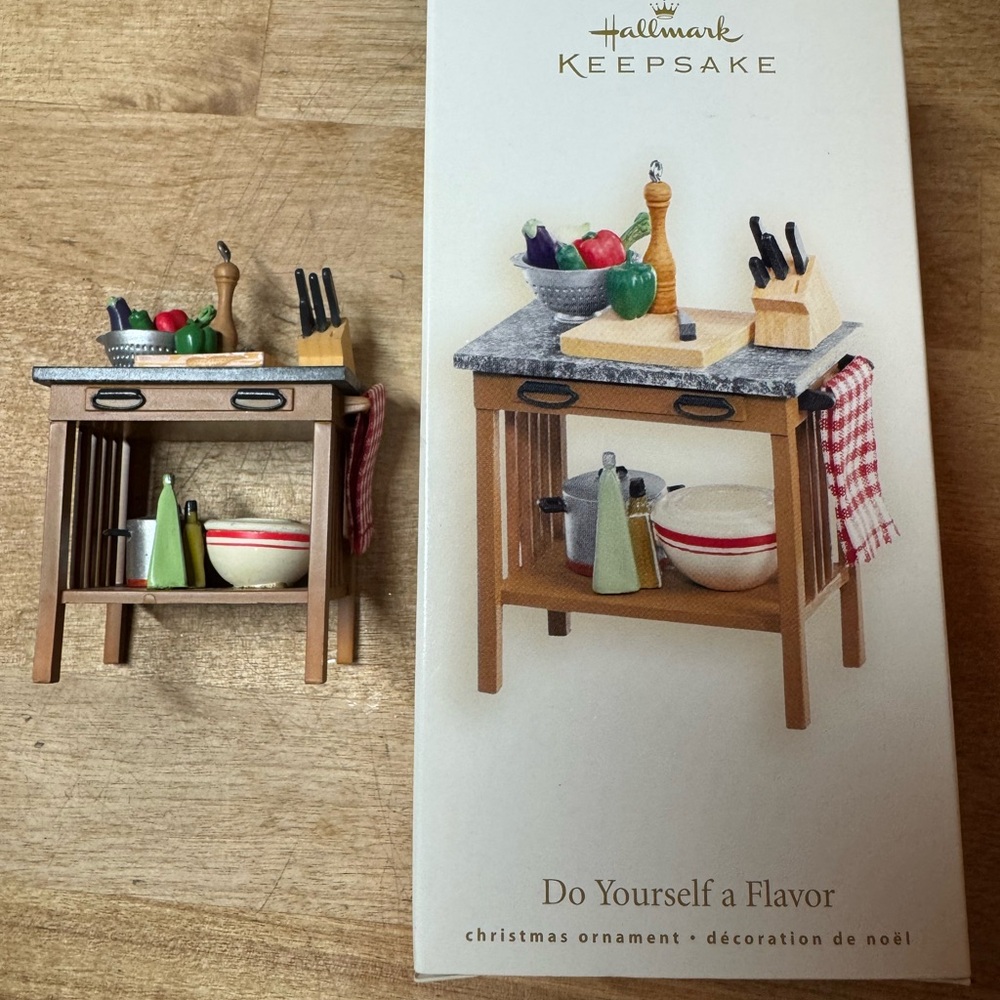 Hallmark keepsake Christmas set 
Merry Kitchen Magic and Do yourself a Flavor